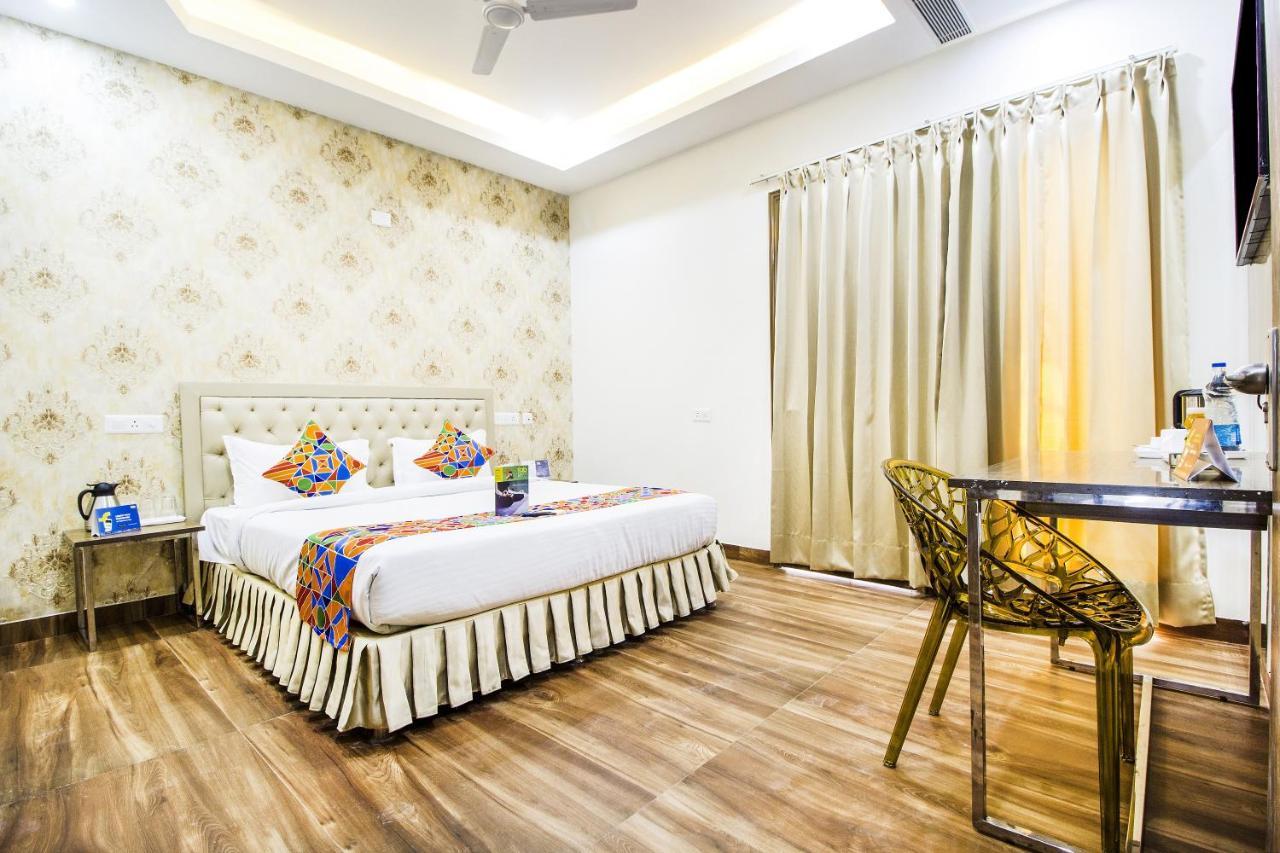 מלון Zirakpur S.R. Residency מראה חיצוני תמונה