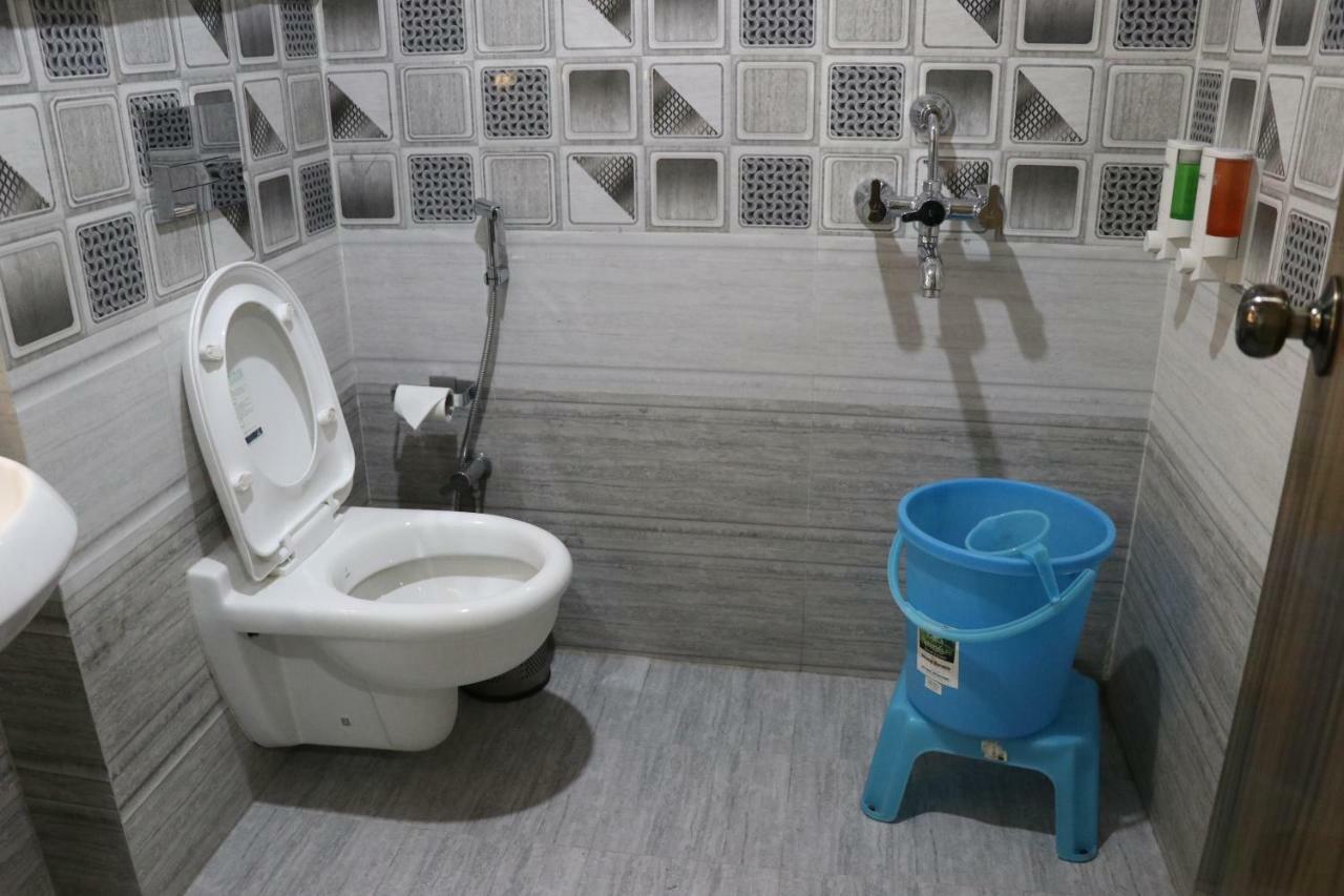 מלון Zirakpur S.R. Residency מראה חיצוני תמונה
